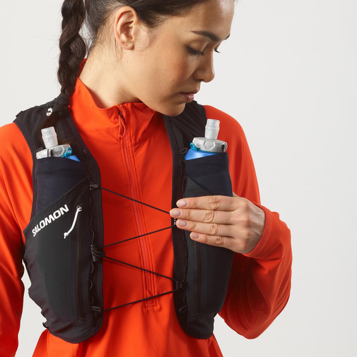 Hydratatievest Salomon Sense Pro 6 zwart, detail van de stof en afwerking