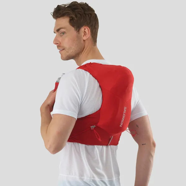 Hydratatievest Salomon ADV Skin 5 rood, detail van de voorvakken