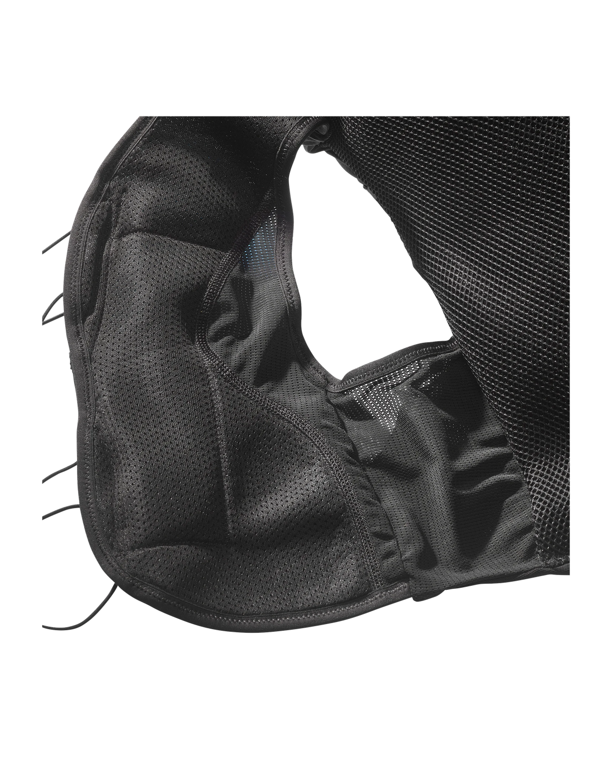 Hydratatievest Salomon ADV Skin 12 Women zwart, detail van de ademende stof aan de binnenkant en de vakken