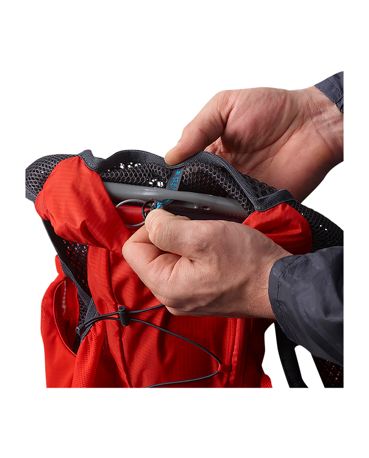 Hydratatiereservoir Salomon Soft Reservoir 1,5 L, plegado para guardarlo