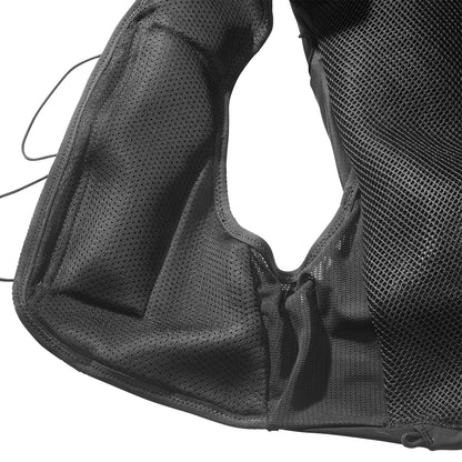 Hydratatievest Salomon ADV Skin 12 zwart, detail van de stof en afwerking