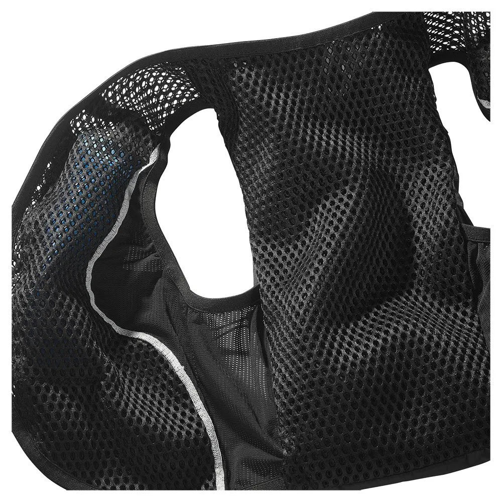 Hydratatievest Salomon Active Skin 12 Women zwart, detail van het achtervak