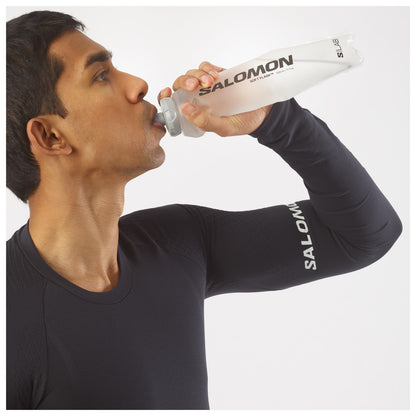 2 x Salomon S/LAB Ultra soft flasks 500 ml 42 mm, detail tijdens gebruik